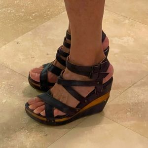 Bed Stu leather straps platform sandals in dark blue/black.